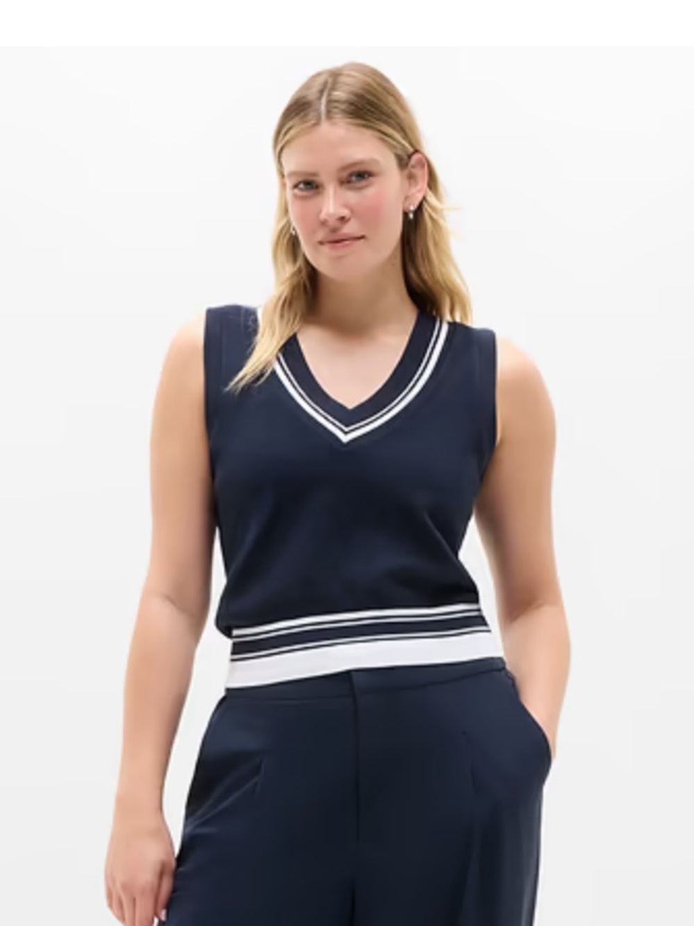 Athleta Navy Knit V-Neck Sweater Vest with Contrast Trim Sz Medium 
Casual NWOT
